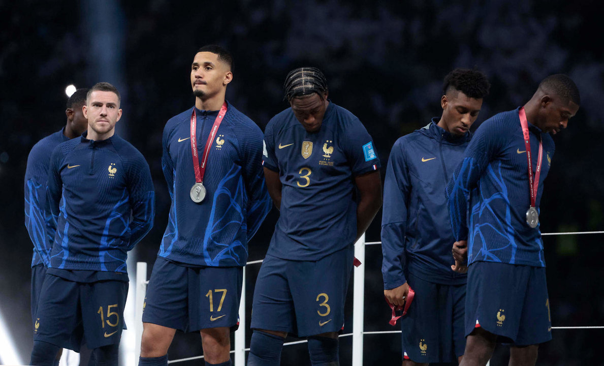 Jugadores de Francia, tras recibir la medalla de subcampeones del mundo. EFE/ Juan Ignacio Roncoroni